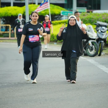 Runner Photo 3569565