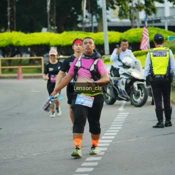 Runner Photo 3569605