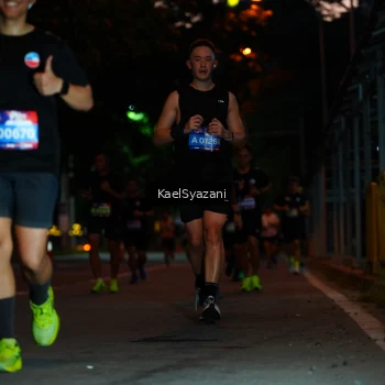Runner Photo 3569735