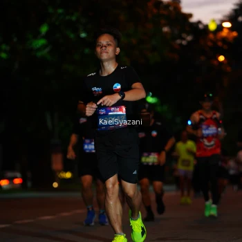 Runner Photo 3569750