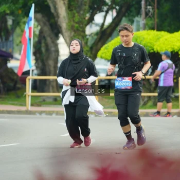 Runner Photo 3570002