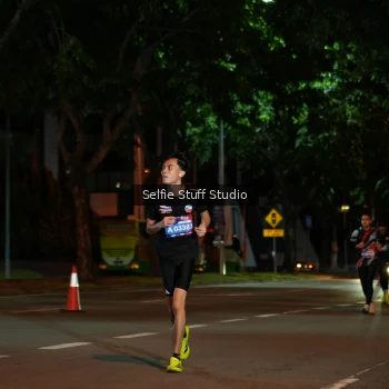 Runner Photo 3571095