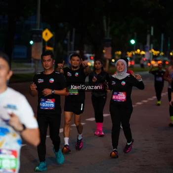 Runner Photo 3571145