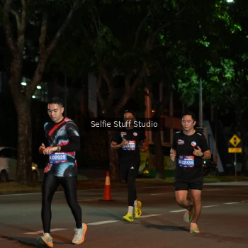 Runner Photo 3571186