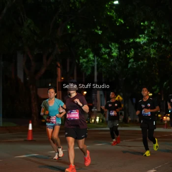 Runner Photo 3571215