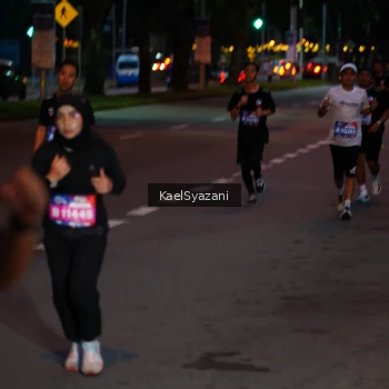 Runner Photo 3571278