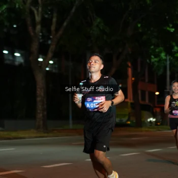 Runner Photo 3571395