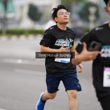 Runner Photo 3571797