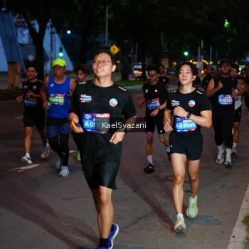 Runner Photo 3572301