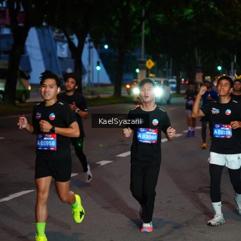 Runner Photo 3572337