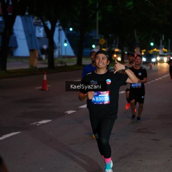 Runner Photo 3572368