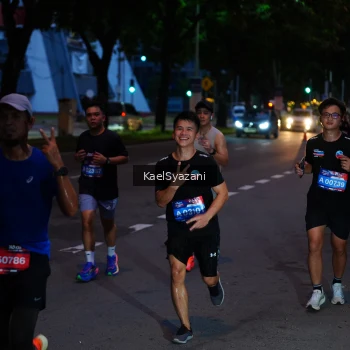 Runner Photo 3572378