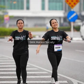 Runner Photo 3572512