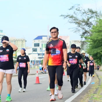 Runner Photo 3572595