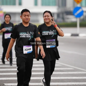 Runner Photo 3572641