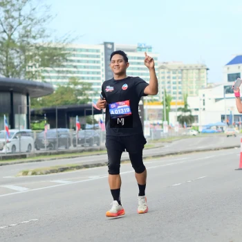 Runner Photo 3572646