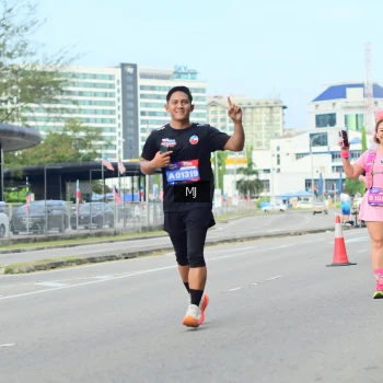 Runner Photo 3572658