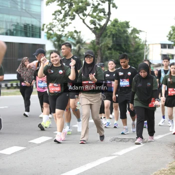 Runner Photo 3572789