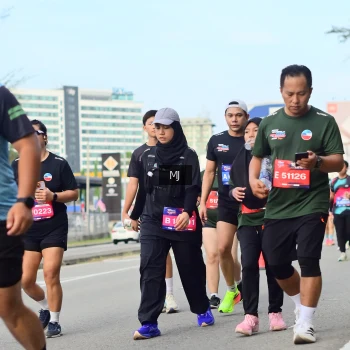 Runner Photo 3572895