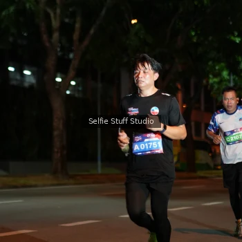 Runner Photo 3572945