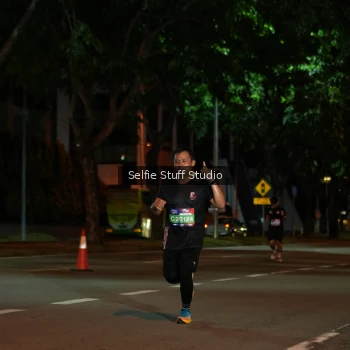 Runner Photo 3574376