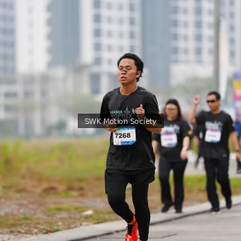 Runner Photo 3574406