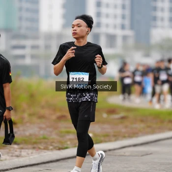 Runner Photo 3574591