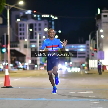 Runner Photo 3574679