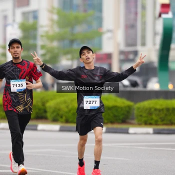 Runner Photo 3574741