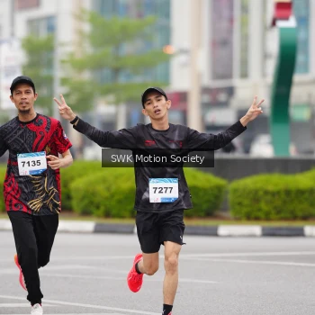 Runner Photo 3574752