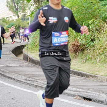 Runner Photo 3575291