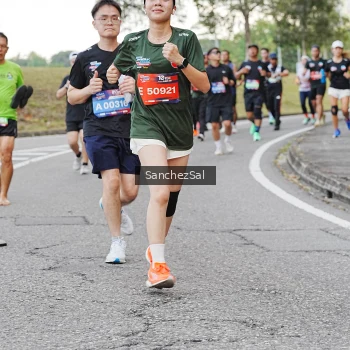 Runner Photo 3575354