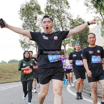 Runner Photo 3575415