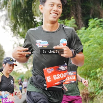 Runner Photo 3575416