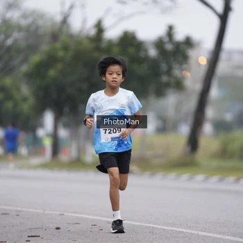 Runner Photo 3575693