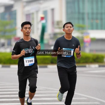 Runner Photo 3575705