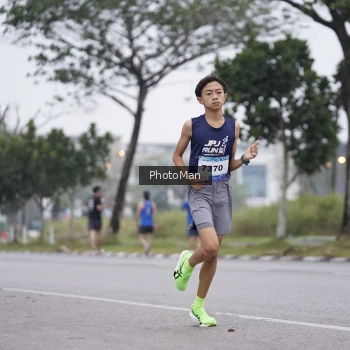 Runner Photo 3575745