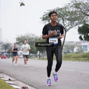 Runner Photo 3575818