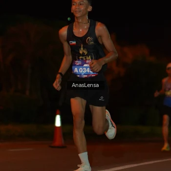 Runner Photo 3575869