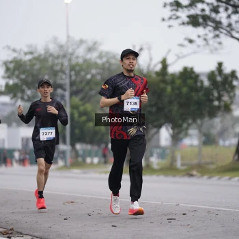 Runner Photo 3576007