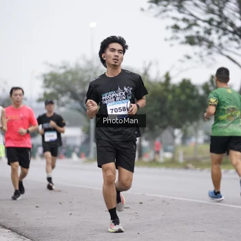 Runner Photo 3576076