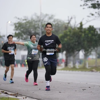 Runner Photo 3576099