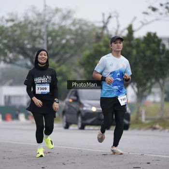 Runner Photo 3576245