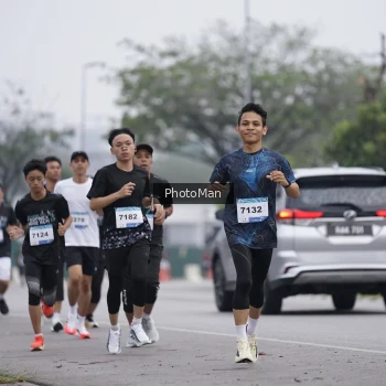 Runner Photo 3576297
