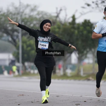 Runner Photo 3576313