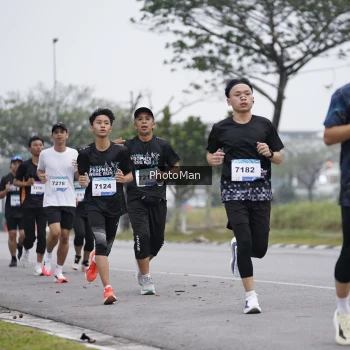 Runner Photo 3576428