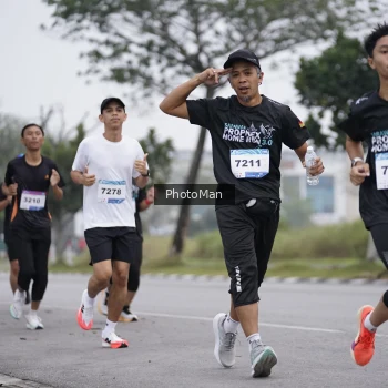 Runner Photo 3576476