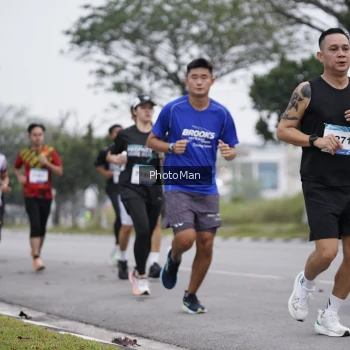 Runner Photo 3576563