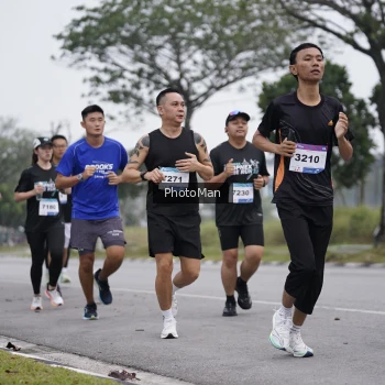 Runner Photo 3576610