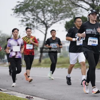 Runner Photo 3576653